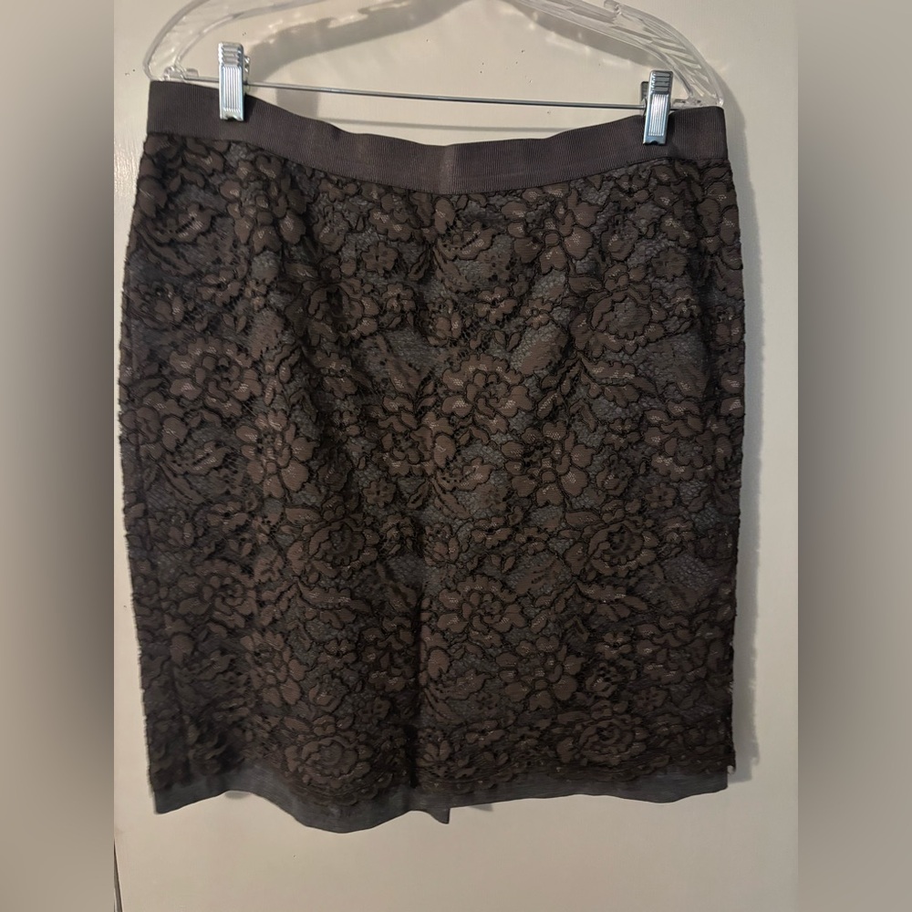 LOFT Dark Floral Lace Pencil Skirt